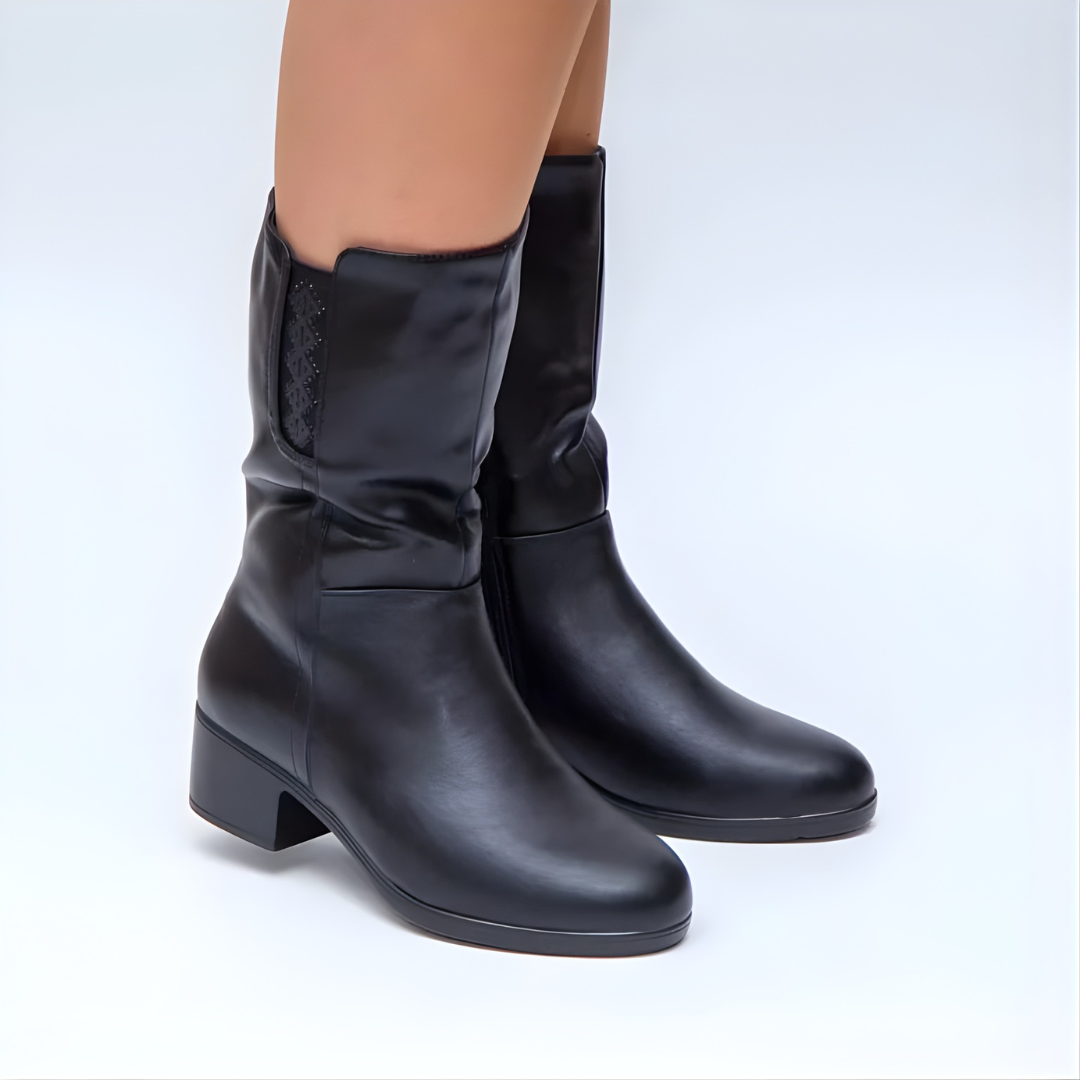 Hodaya - Elegant Midt-Kalvstøvle Med Glidelås på Siden