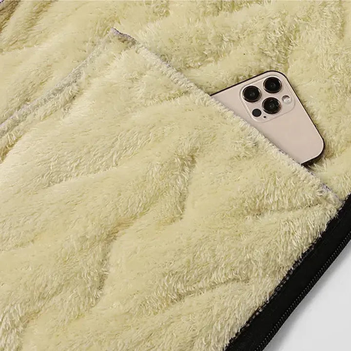 Stevie – Vattert Ullvest Uten Ermer