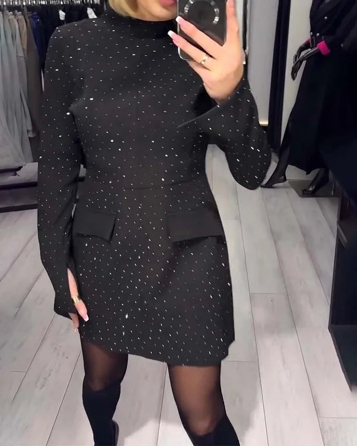 Kenzleigh – Elegant Glitrende Kjole