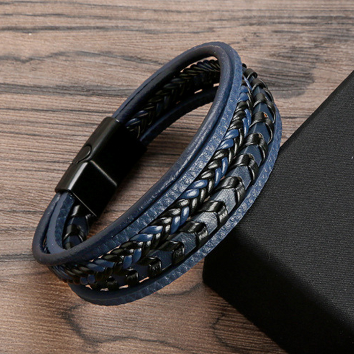 RuneCraft - Flettet Vikingarmbånd i Lær