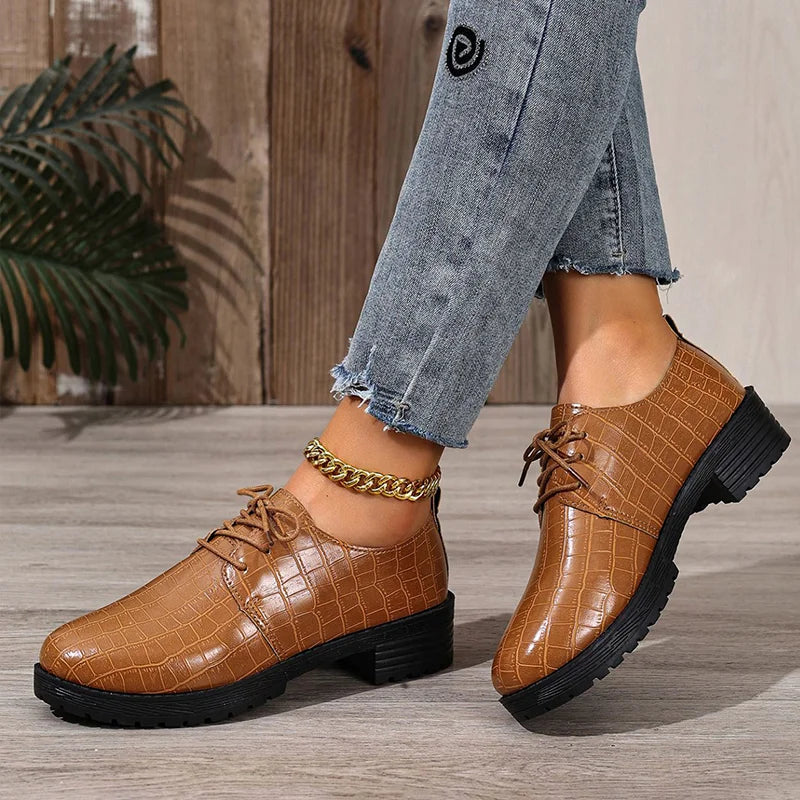 Niyra – Derby Sko Med Tykk Såle Og Snøring