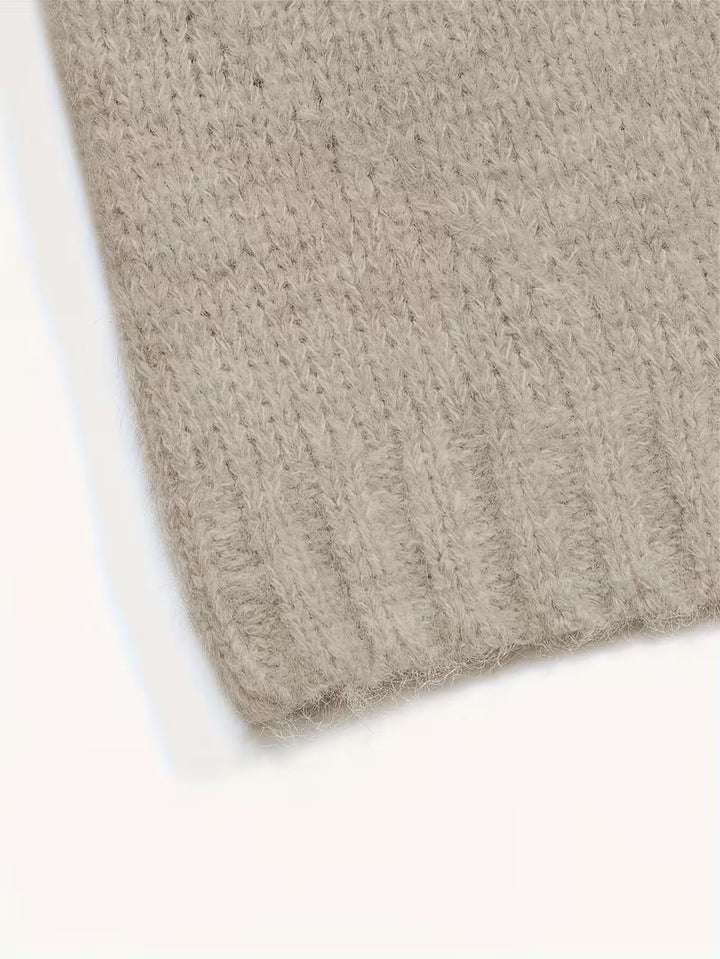 Dariya – Kort Og Myk Strikket Genser