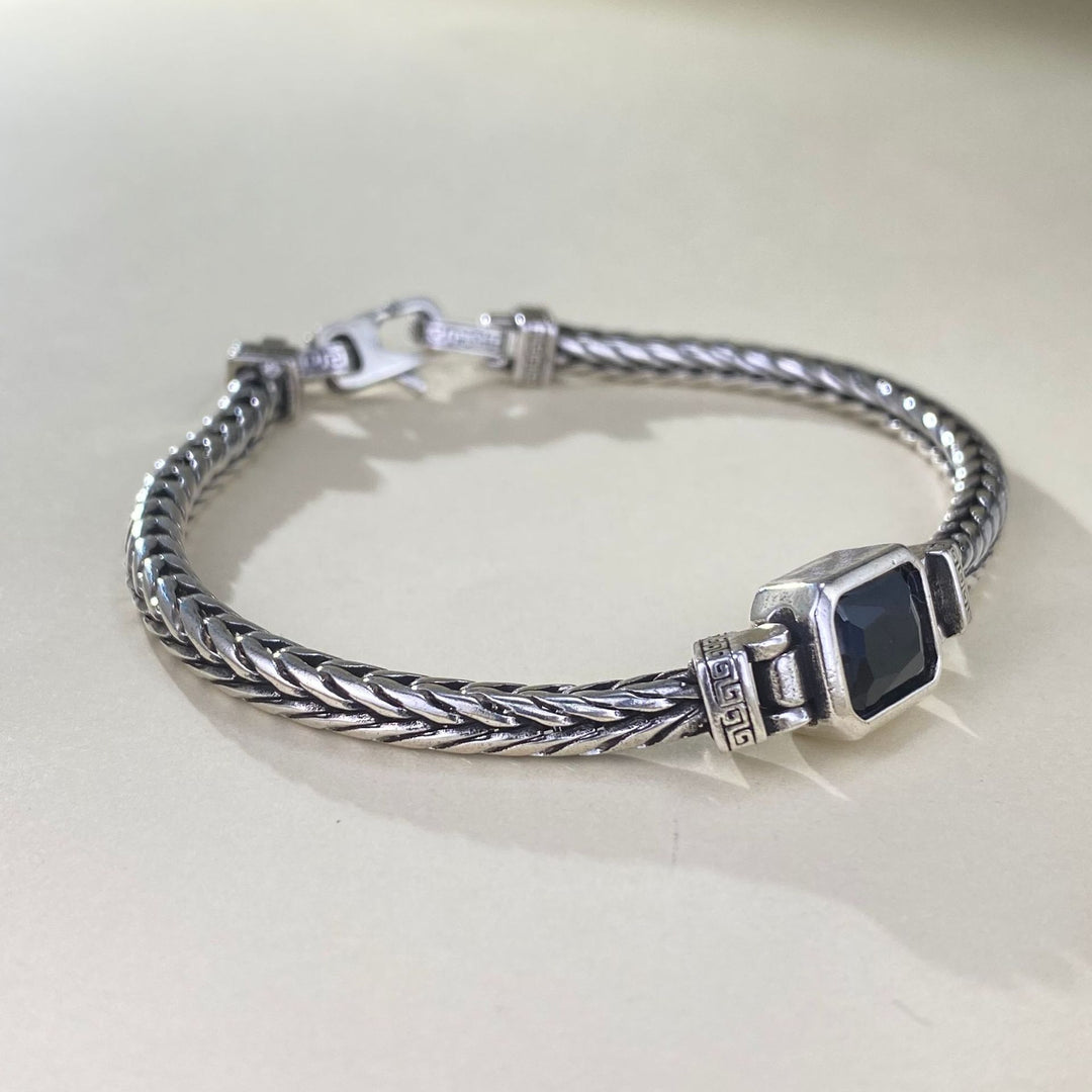 DarkCharm - Onyx Edelstenarmbånd