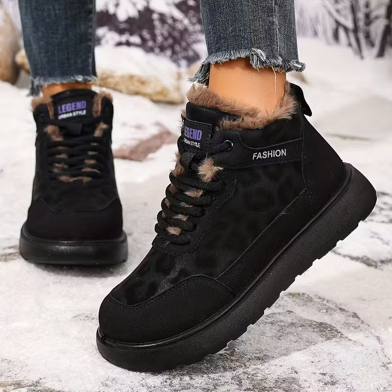 Elizia – Snørestøvletter Med Tykk Såle