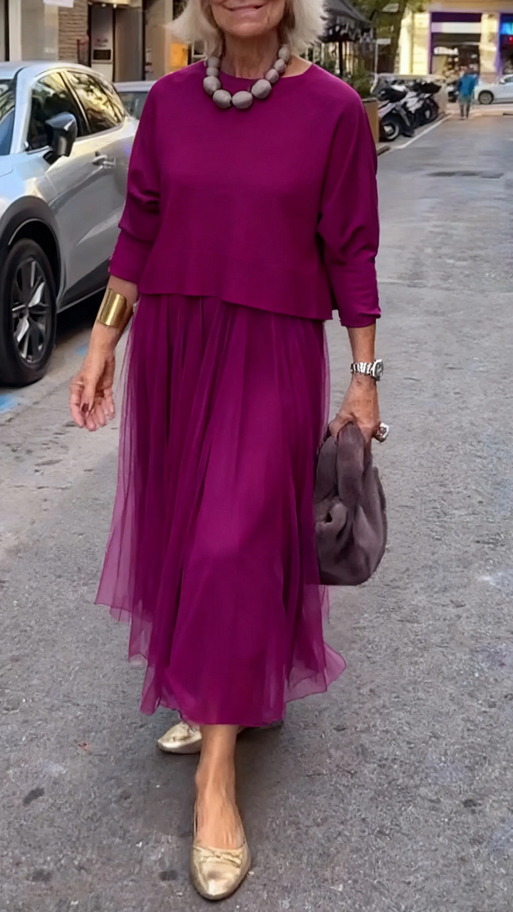 Efrata - Sjarmerende Satengkjole Med Strikket Genser