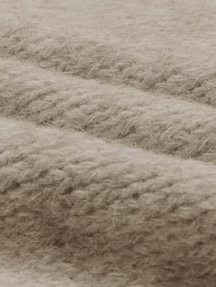 Dariya – Kort Og Myk Strikket Genser