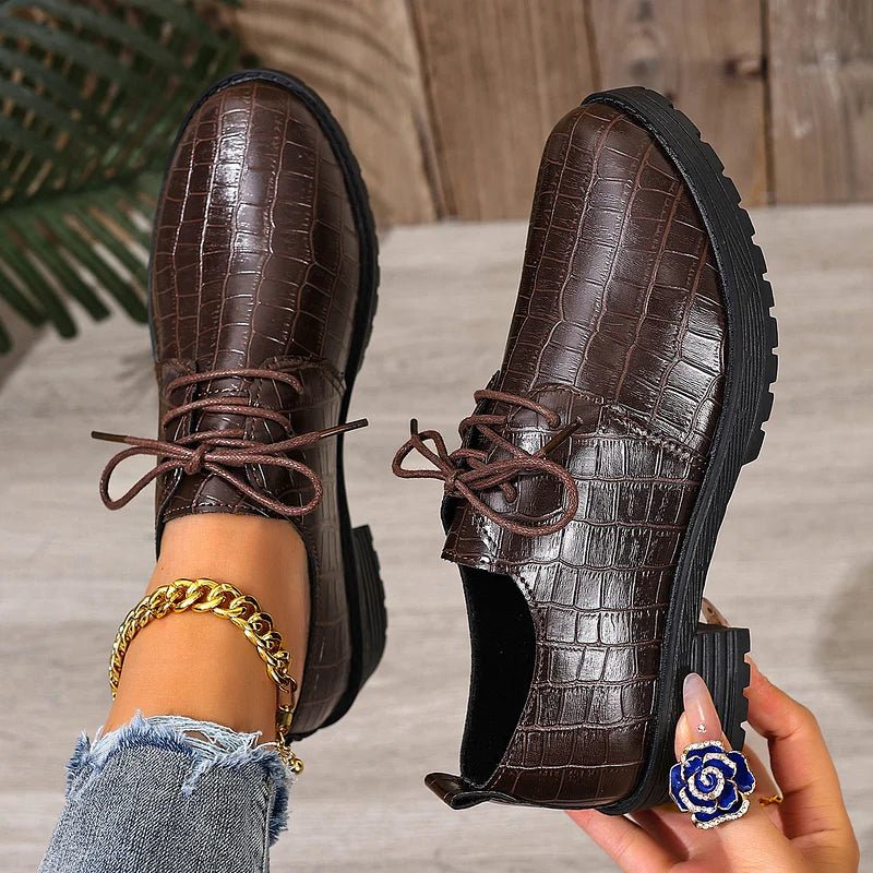 Niyra – Derby Sko Med Tykk Såle Og Snøring