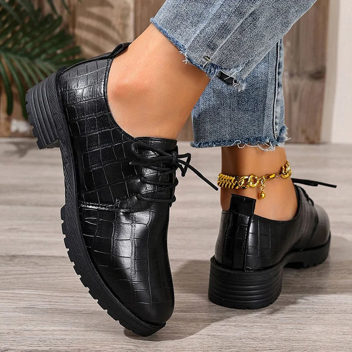 Niyra – Derby Sko Med Tykk Såle Og Snøring